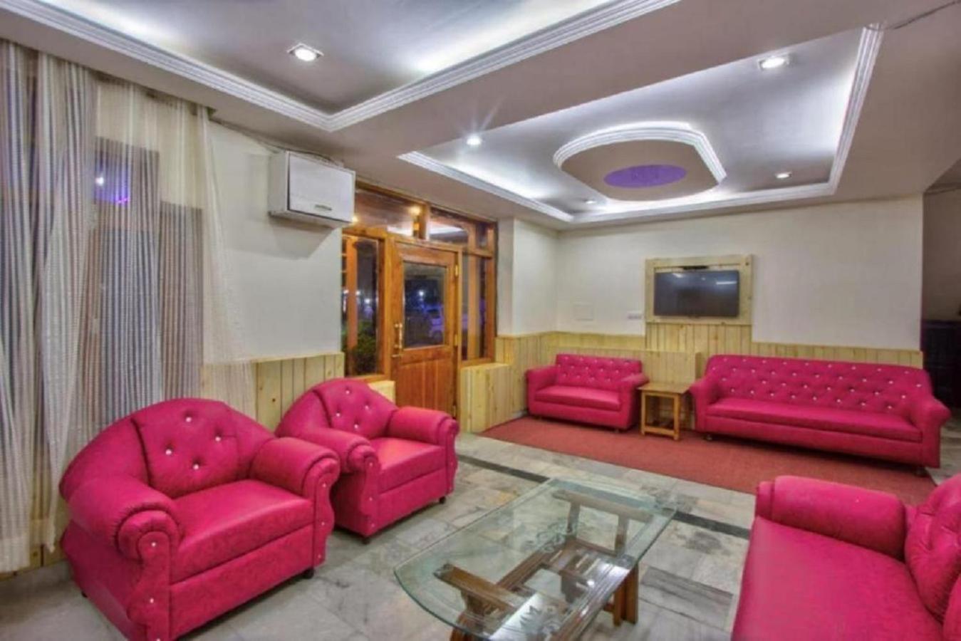 White Mountain Hotel Manali  Bagian luar foto