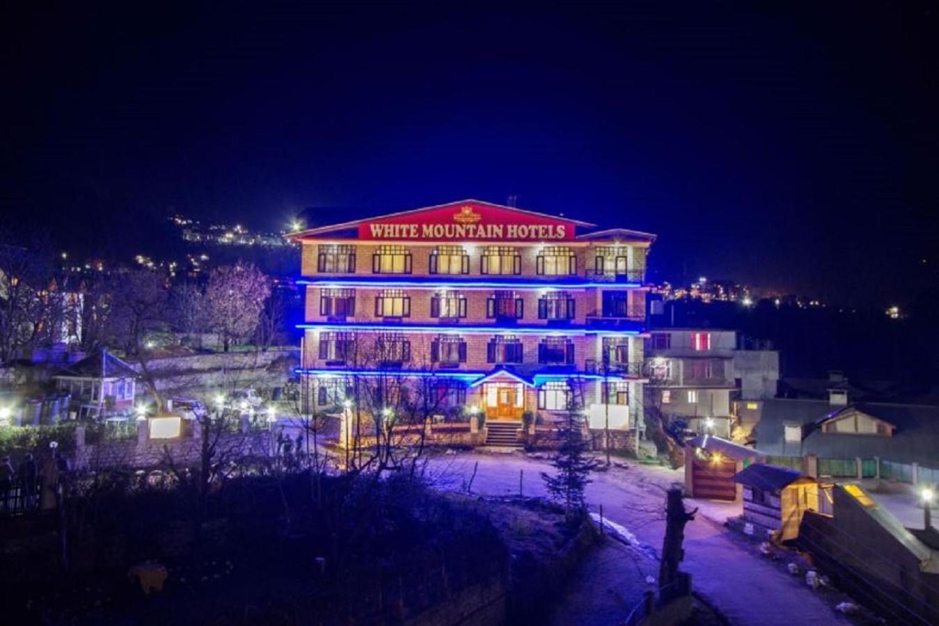 White Mountain Hotel Manali  Bagian luar foto