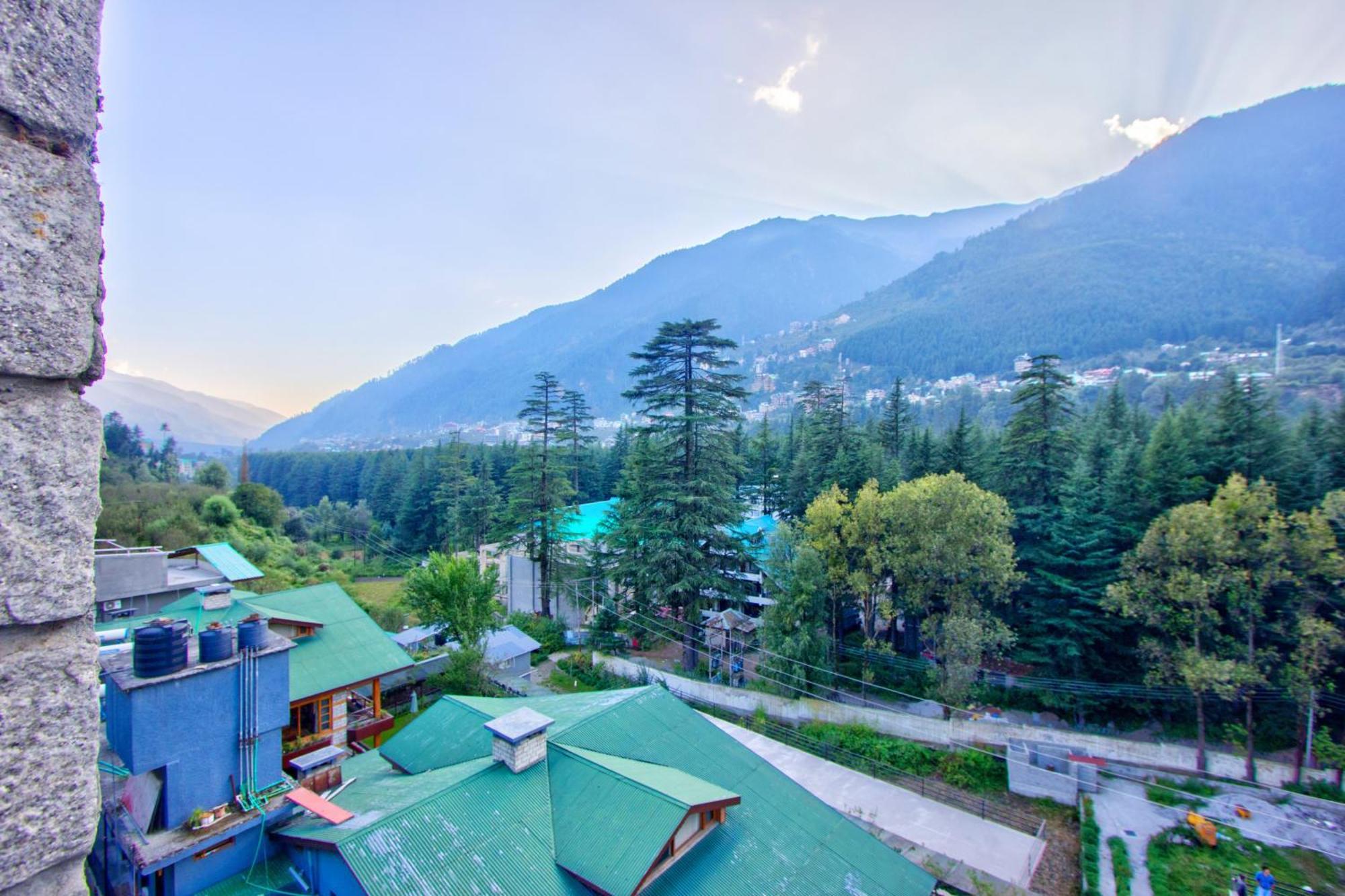 White Mountain Hotel Manali  Bagian luar foto