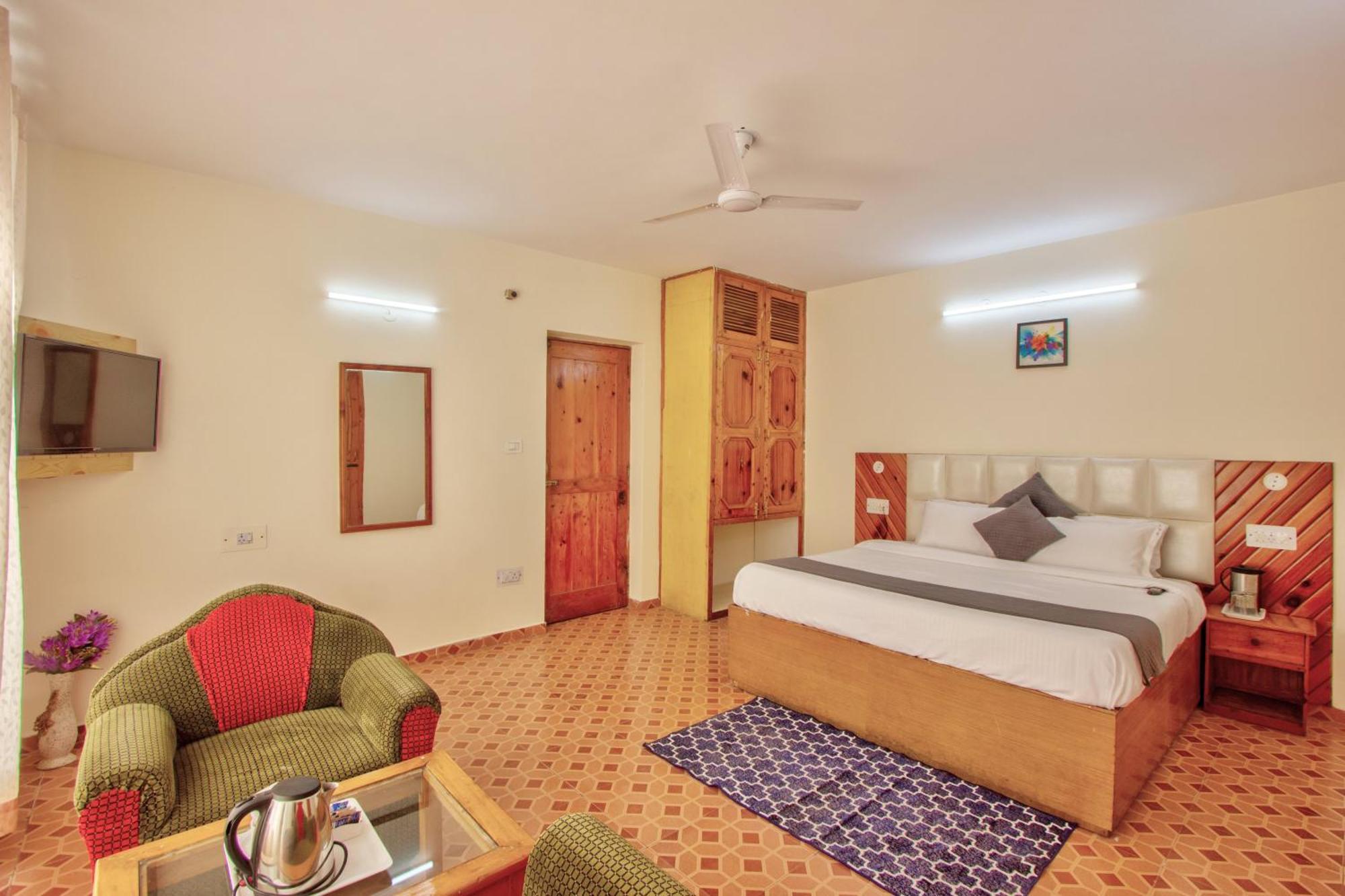 White Mountain Hotel Manali  Bagian luar foto